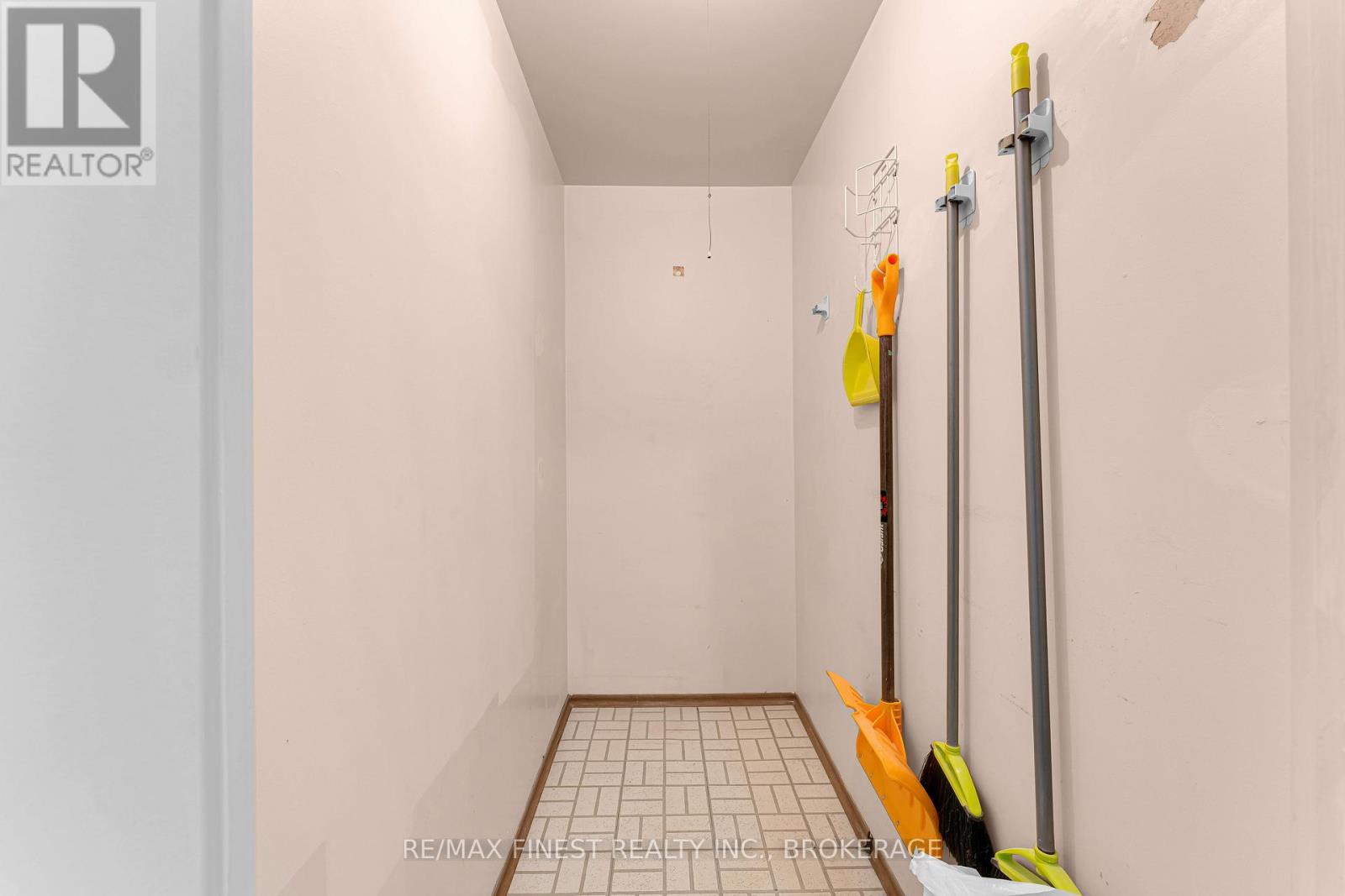 312 - 66 Greenview Drive, Kingston (Central City West), Ontario  K7M 7C5 - Photo 33 - X12646148