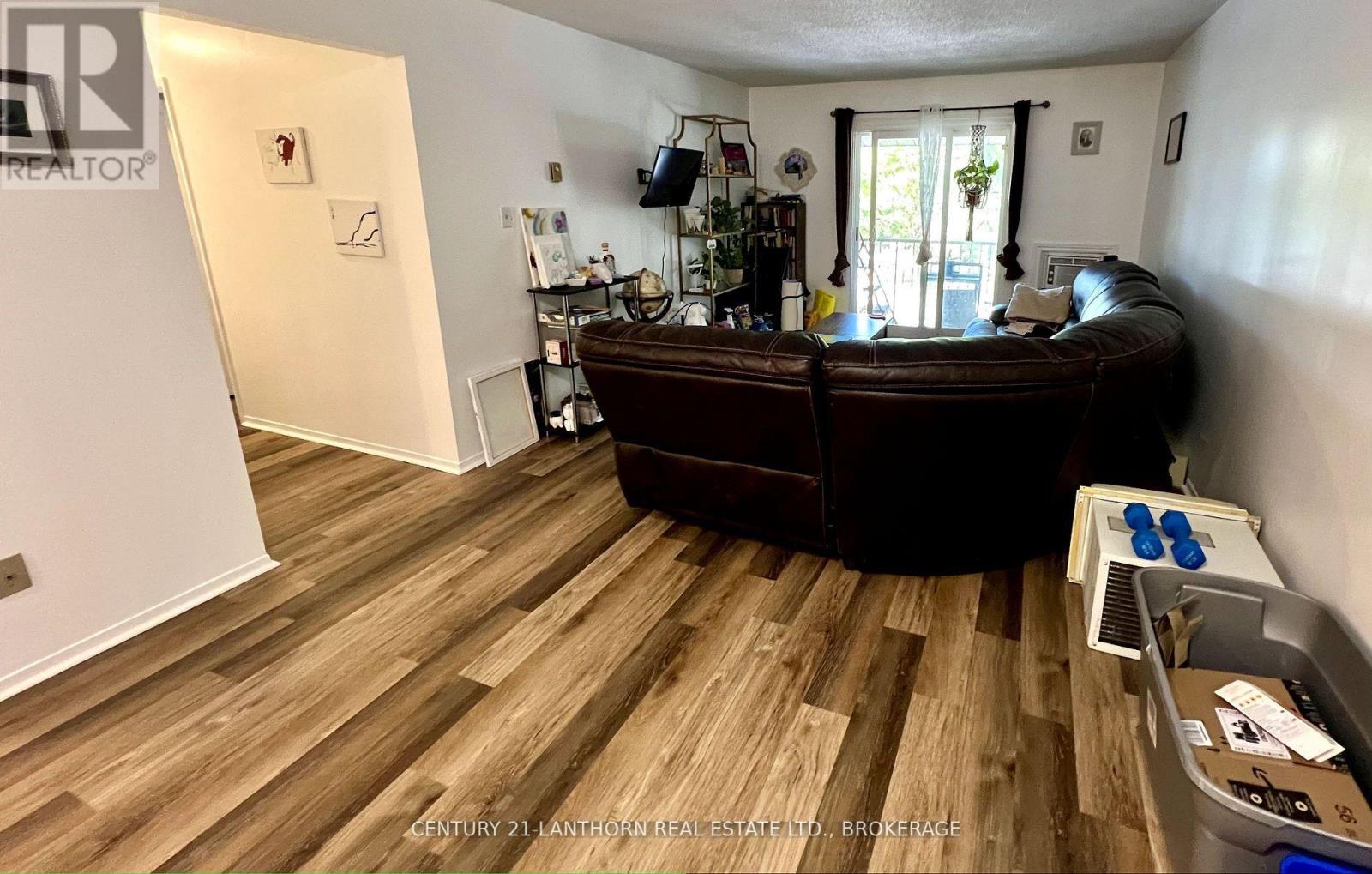 317 - 573 Armstrong Road, Kingston, Ontario  K7M 8J8 - Photo 8 - X12646152