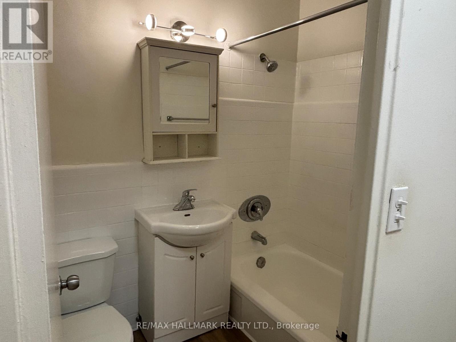 207 - 134 Lawton Boulevard, Toronto, Ontario  M4V 2A4 - Photo 6 - C12642360