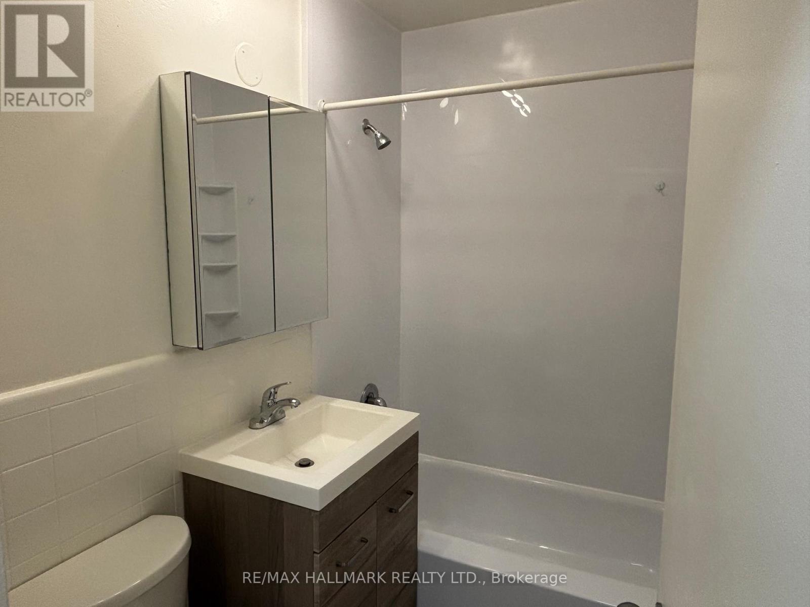 204 - 134 Lawton Boulevard, Toronto, Ontario  M4V 2A4 - Photo 8 - C12642362