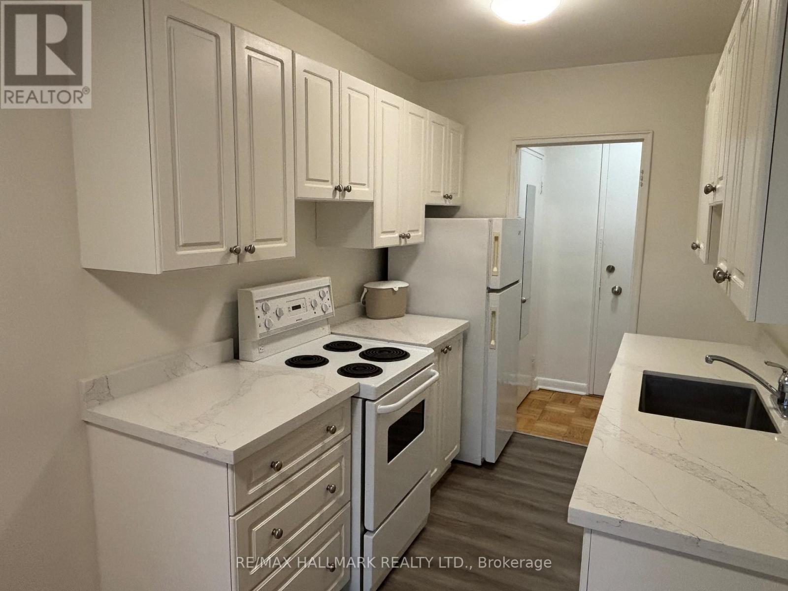 204 - 134 Lawton Boulevard, Toronto, Ontario  M4V 2A4 - Photo 4 - C12642362