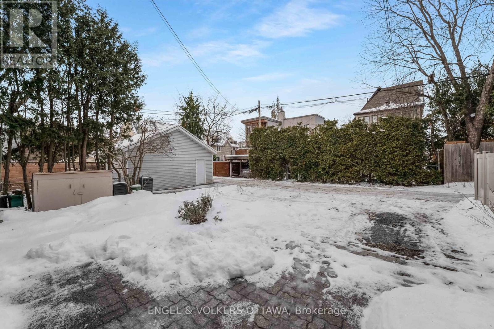 2 - 170 Ivy Crescent, Ottawa, Ontario  K1M 1X6 - Photo 18 - X12646194