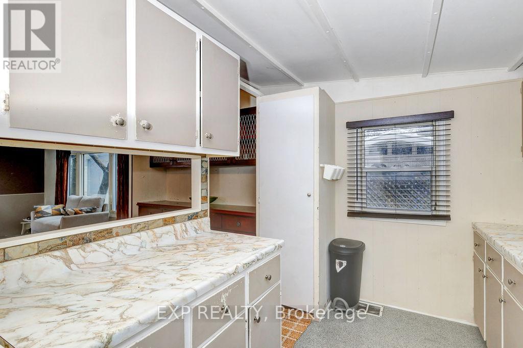 9 Dell Avenue, Ottawa, Ontario  K2H 7R4 - Photo 12 - X12646198