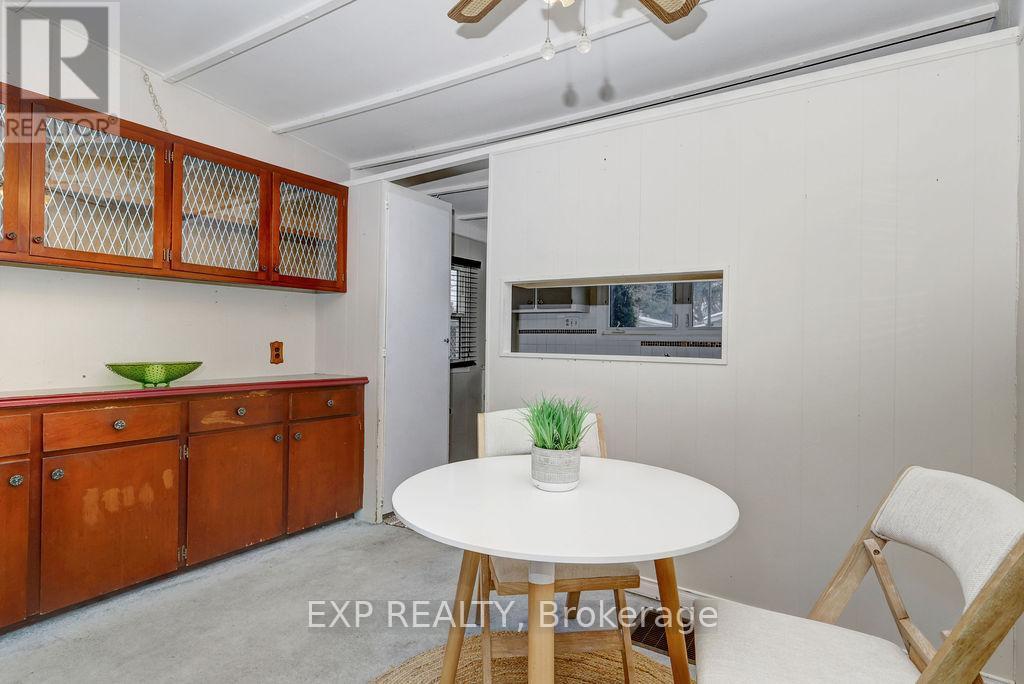 9 Dell Avenue, Ottawa, Ontario  K2H 7R4 - Photo 7 - X12646198