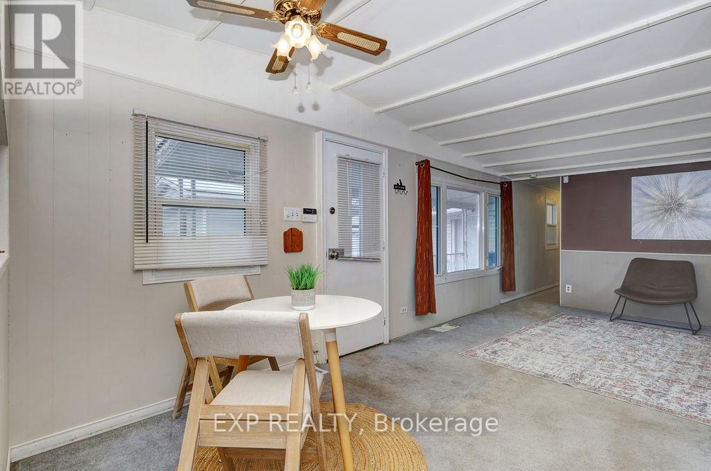 9 Dell Avenue, Ottawa, Ontario  K2H 7R4 - Photo 9 - X12646198