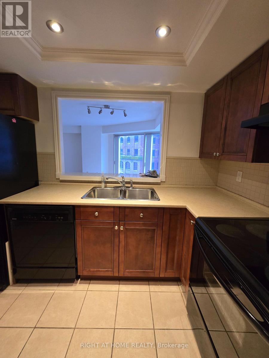 905 - 33 University Avenue, Toronto, Ontario  M5J 2S7 - Photo 17 - C12645608