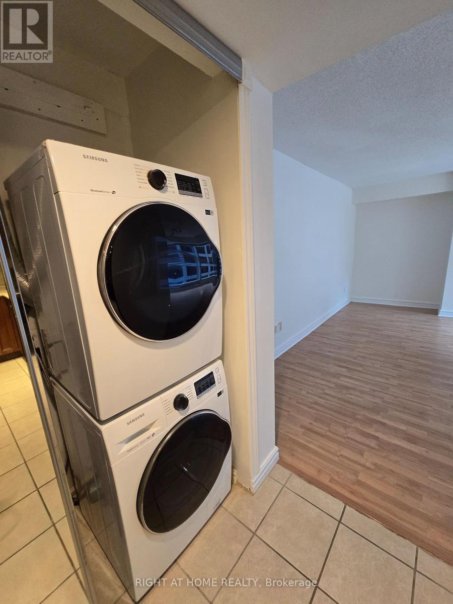 905 - 33 University Avenue, Toronto, Ontario  M5J 2S7 - Photo 8 - C12645608