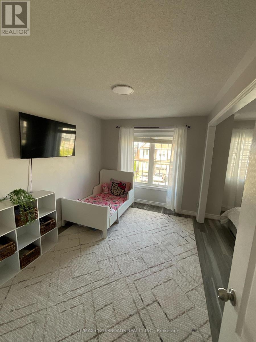 855 Miltonbrook Crescent, Milton, Ontario  L9T 7P5 - Photo 14 - W12645946