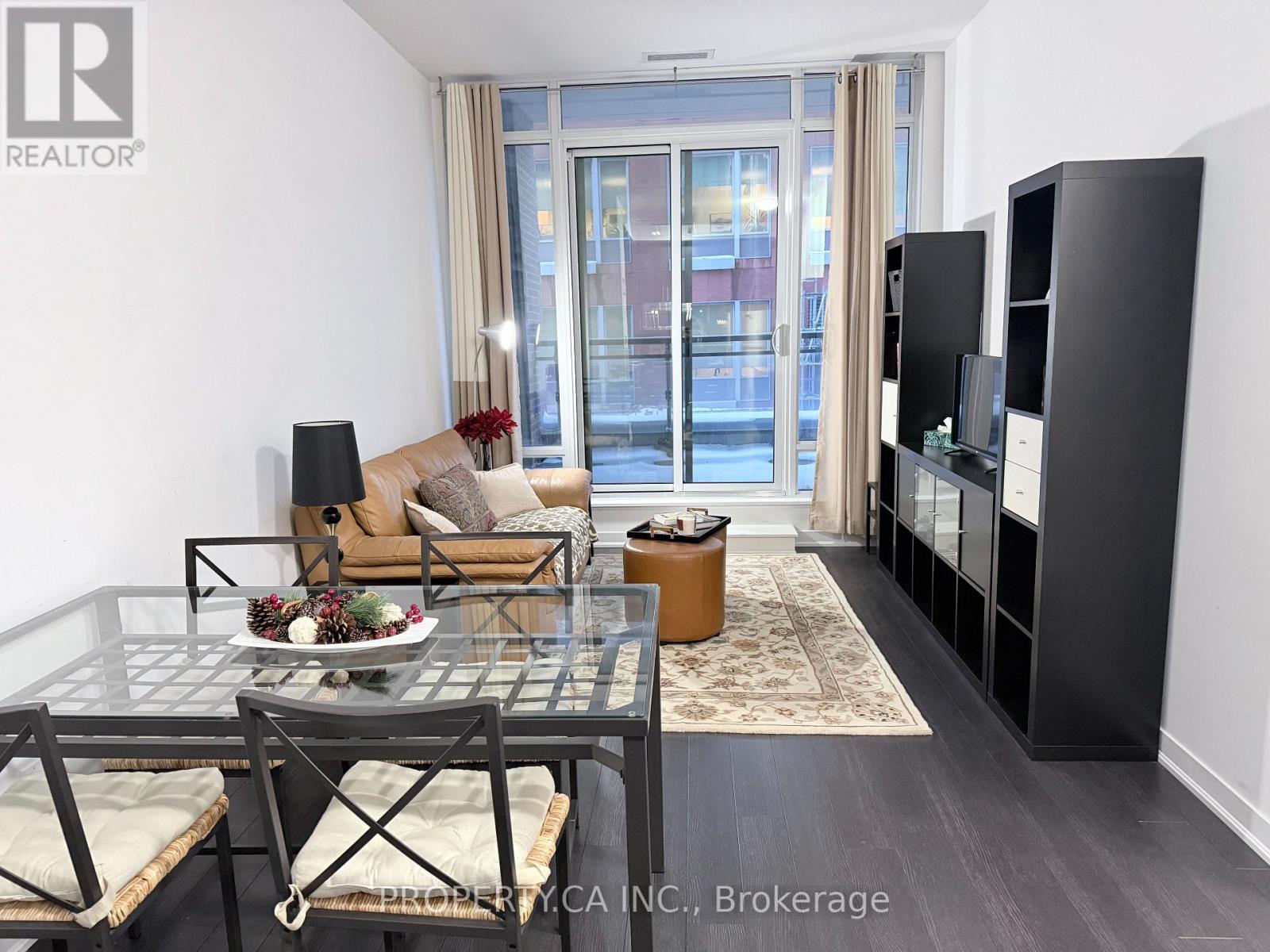 109 - 85 Duke Street W, Kitchener, Ontario  N2H 0B7 - Photo 4 - X12406023