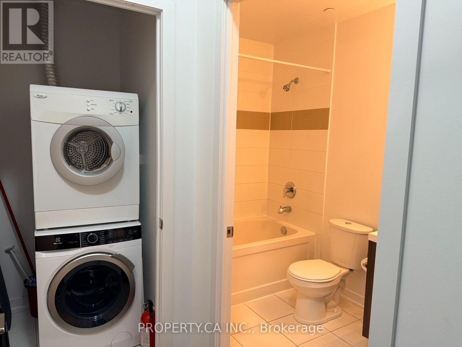 109 - 85 Duke Street W, Kitchener, Ontario  N2H 0B7 - Photo 11 - X12406023