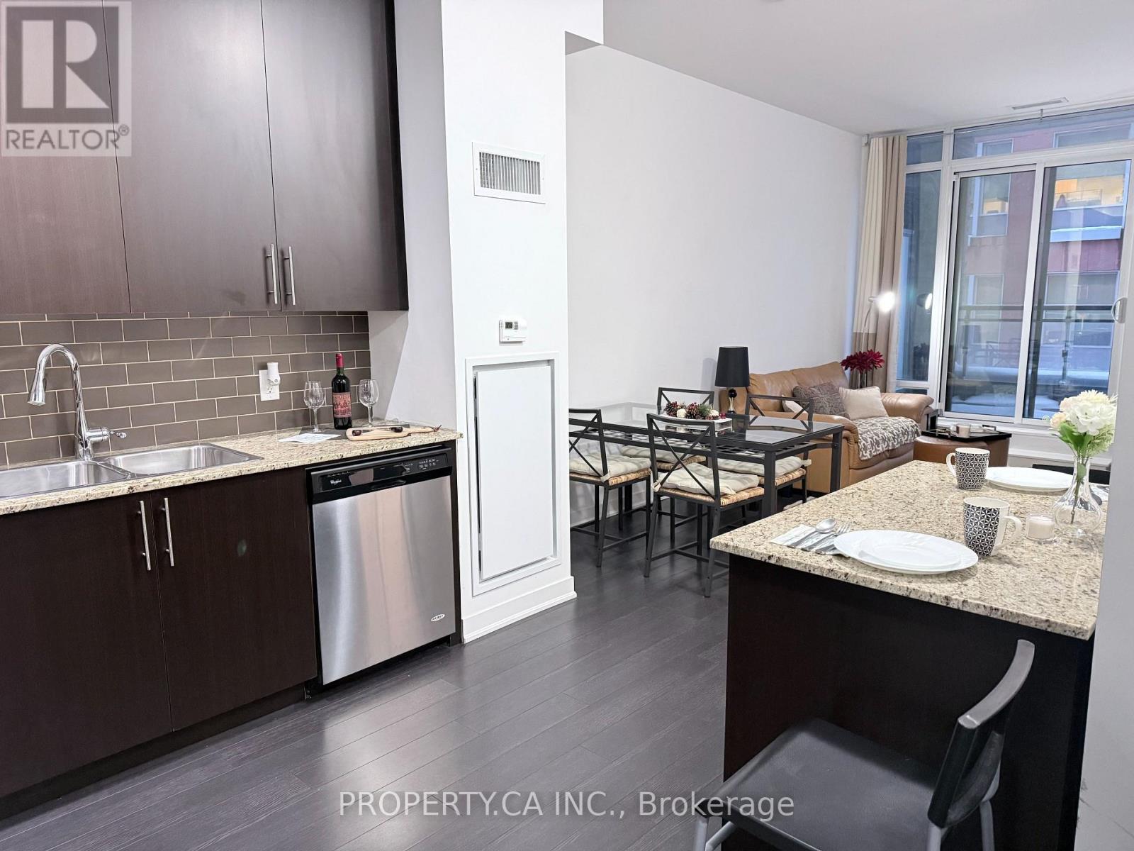 109 - 85 Duke Street W, Kitchener, Ontario  N2H 0B7 - Photo 5 - X12406023