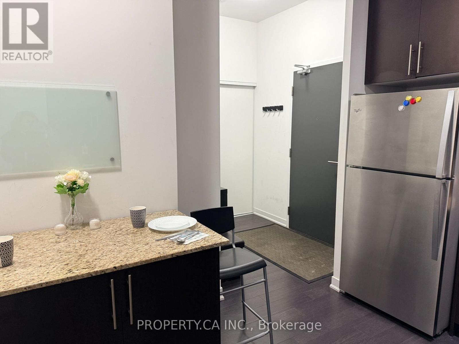 109 - 85 Duke Street W, Kitchener, Ontario  N2H 0B7 - Photo 12 - X12406023