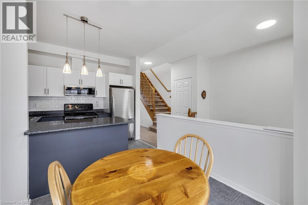 1130 Cawthra Road Unit# 54, Mississauga, Ontario  L5G 4V7 - Photo 3 - 40784126