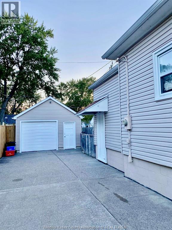 943 Lauzon Road, Windsor, Ontario  N8S 3M4 - Photo 29 - 25031940