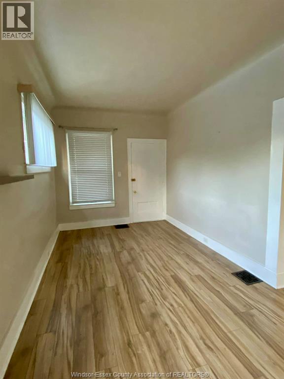 943 Lauzon Road, Windsor, Ontario  N8S 3M4 - Photo 3 - 25031940