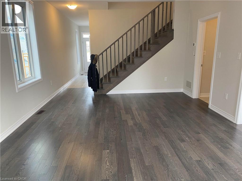 15 Vinifera Drive, Grimsby, Ontario  L3M 0L2 - Photo 2 - 40794793