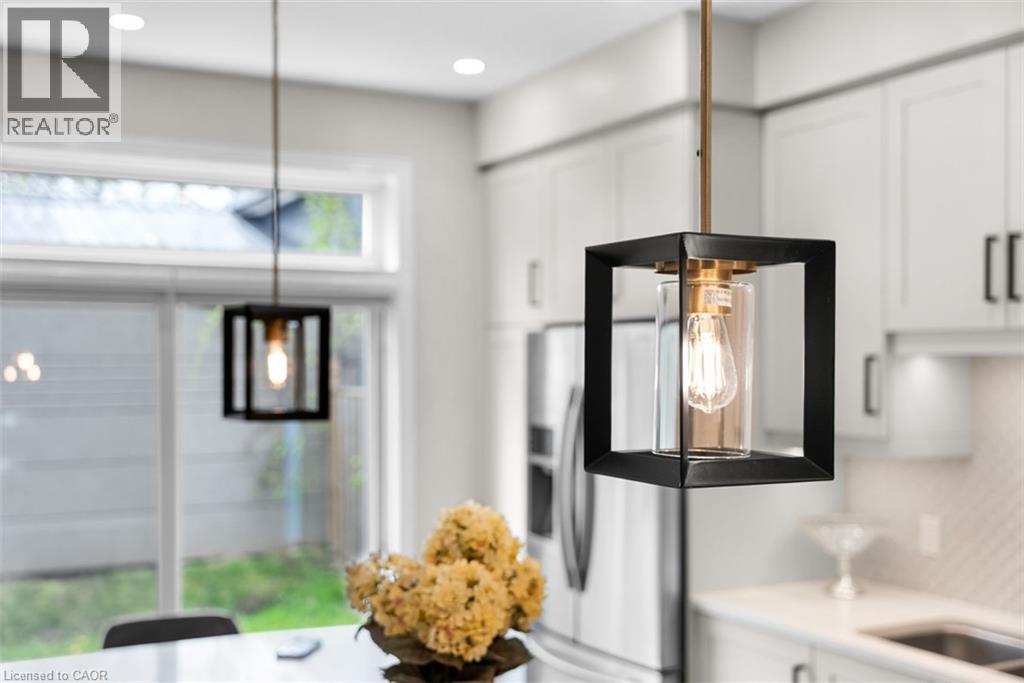 12 Lindsay Way, Grimsby, Ontario  L3M 0H6 - Photo 16 - 40794785