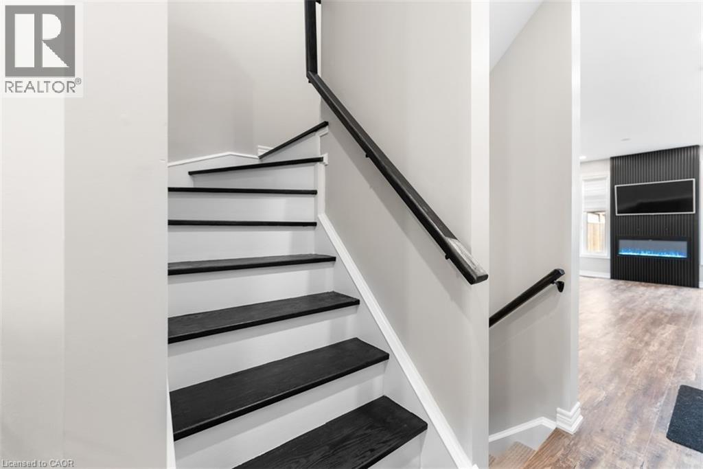 12 Lindsay Way, Grimsby, Ontario  L3M 0H6 - Photo 19 - 40794785