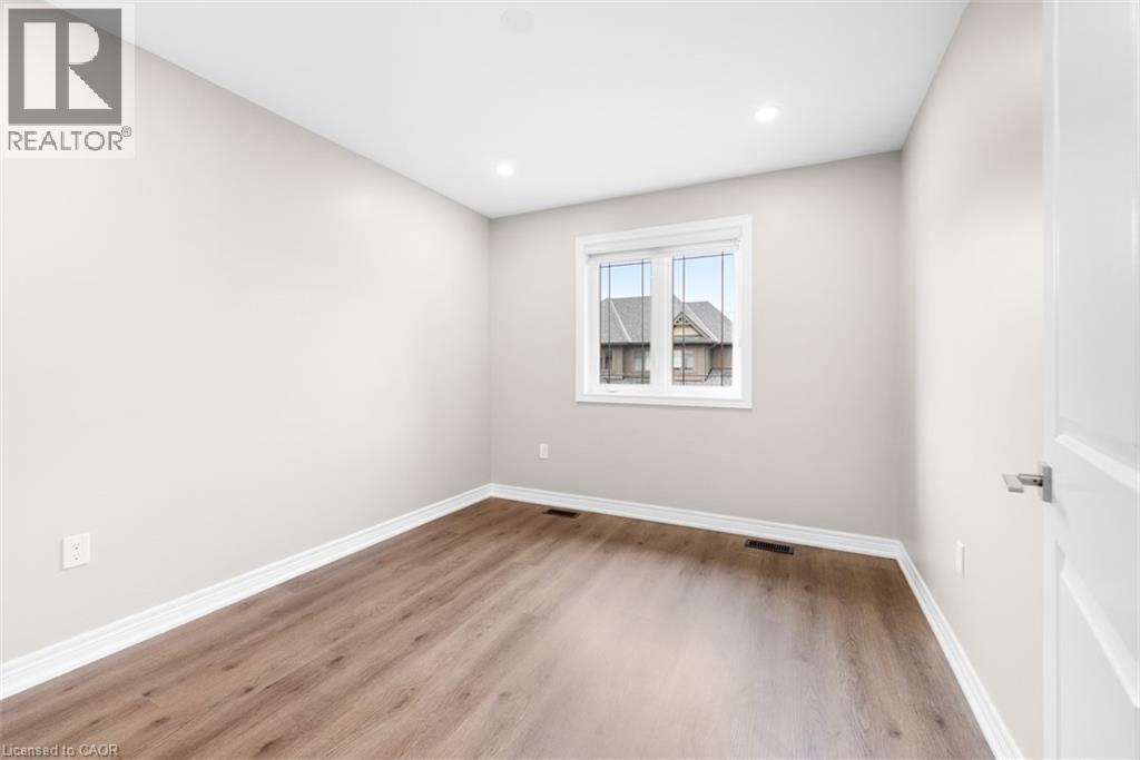 12 Lindsay Way, Grimsby, Ontario  L3M 0H6 - Photo 31 - 40794785