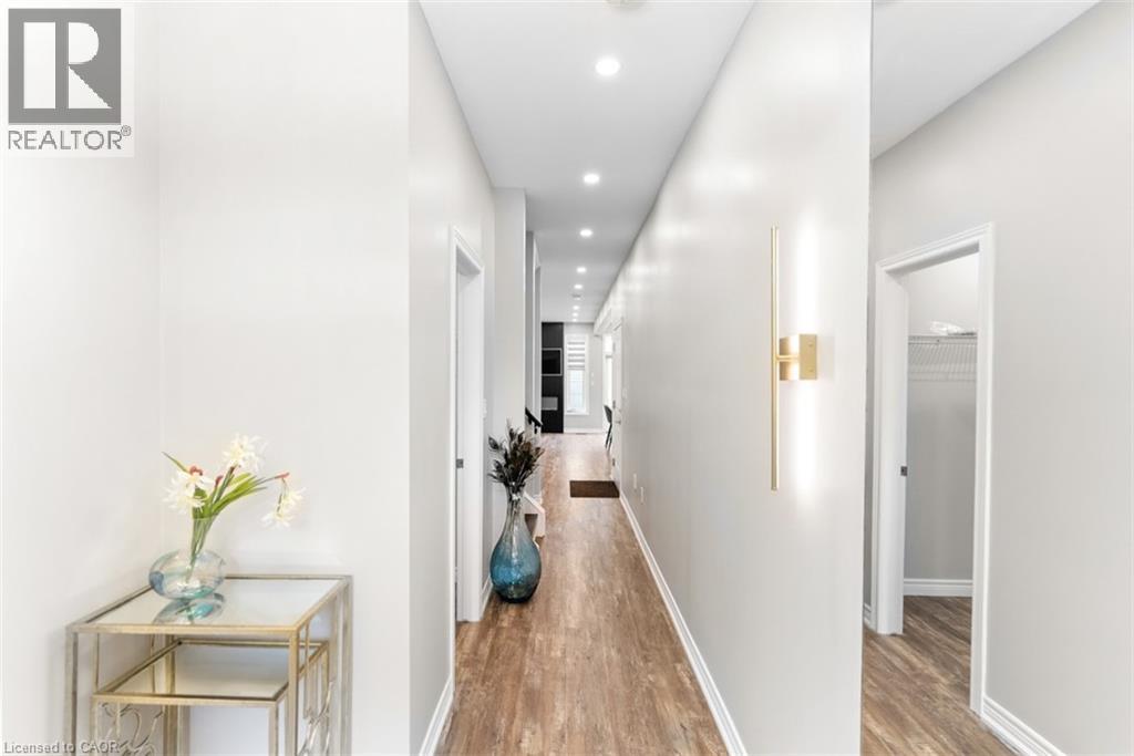 12 Lindsay Way, Grimsby, Ontario  L3M 0H6 - Photo 5 - 40794785