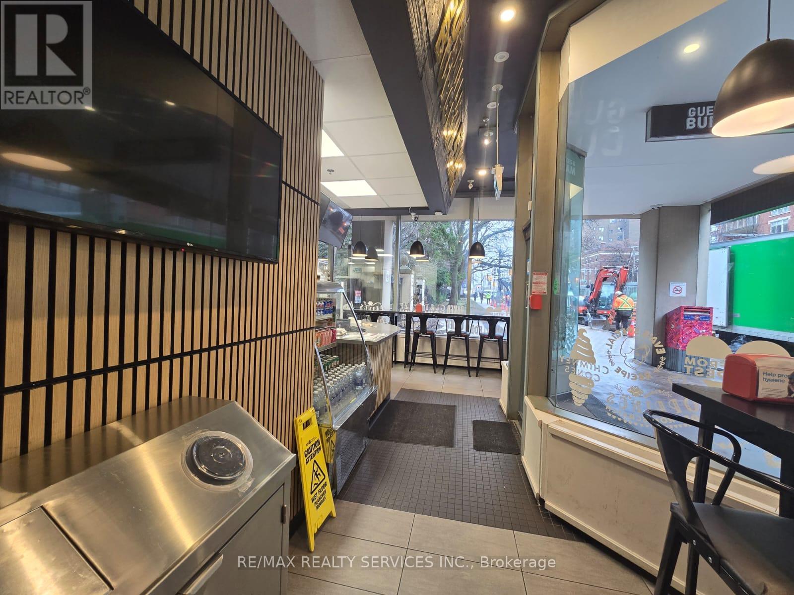 55 St Clair Avenue, Toronto (Yonge-St. Clair), Ontario  M4V 2Y7 - Photo 14 - C12646172