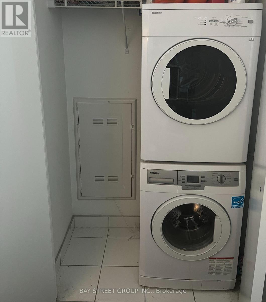 4605 - 15 Grenville Street, Toronto (Bay Street Corridor), Ontario  M4Y 0B9 - Photo 5 - C12646176