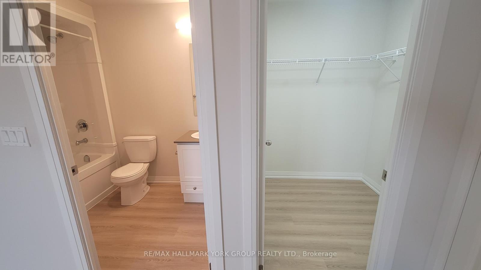 509 (Lp09) - 13042 Yonge Street, Richmond Hill, Ontario  L4E 1N6 - Photo 5 - N12646196