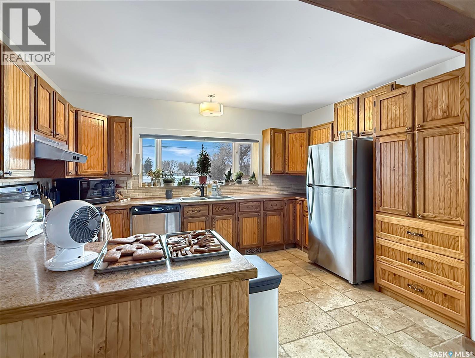 226 4th Avenue Se, Swift Current, Saskatchewan  S9H 3L5 - Photo 13 - SK025835