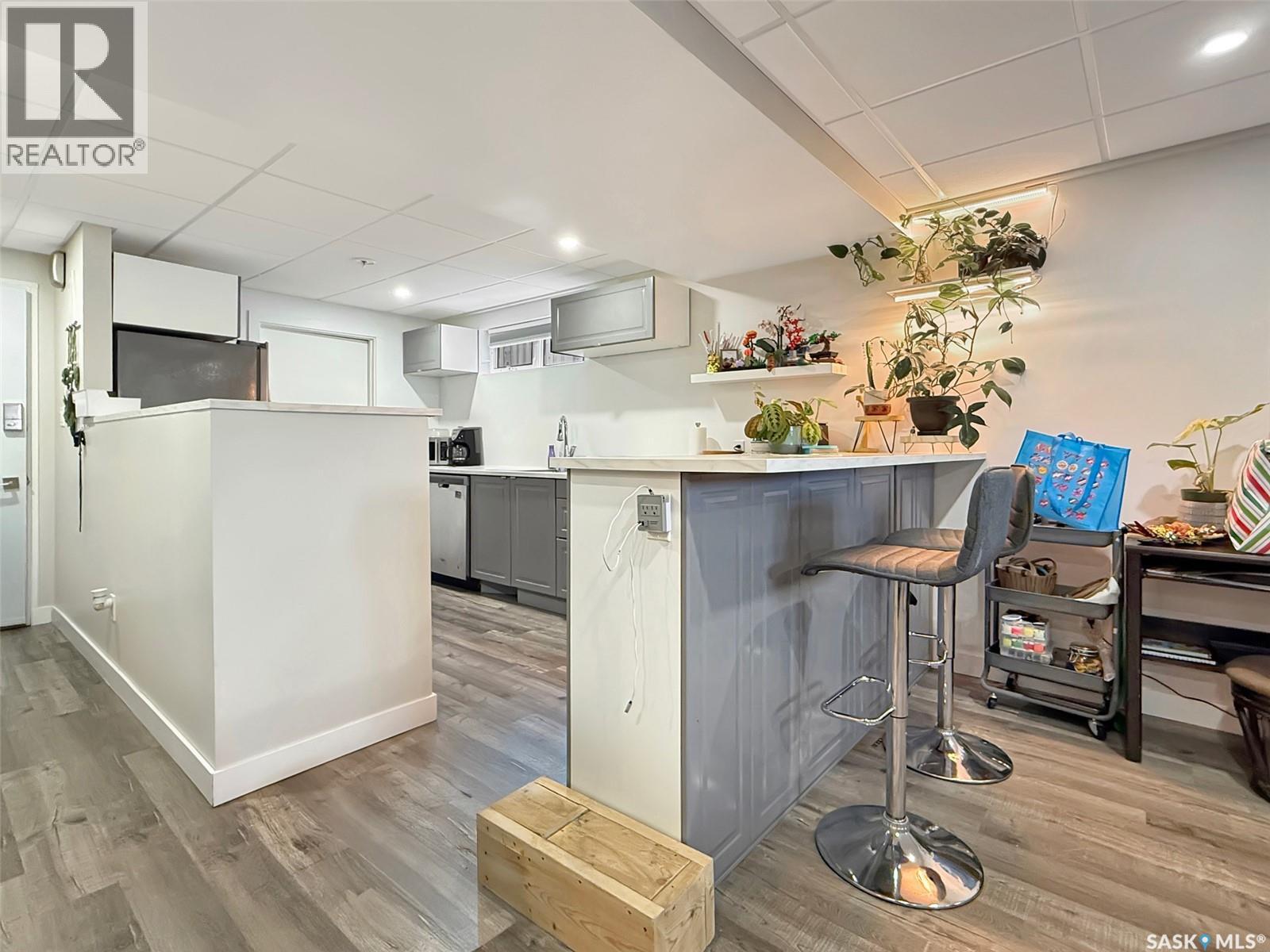 226 4th Avenue Se, Swift Current, Saskatchewan  S9H 3L5 - Photo 2 - SK025835