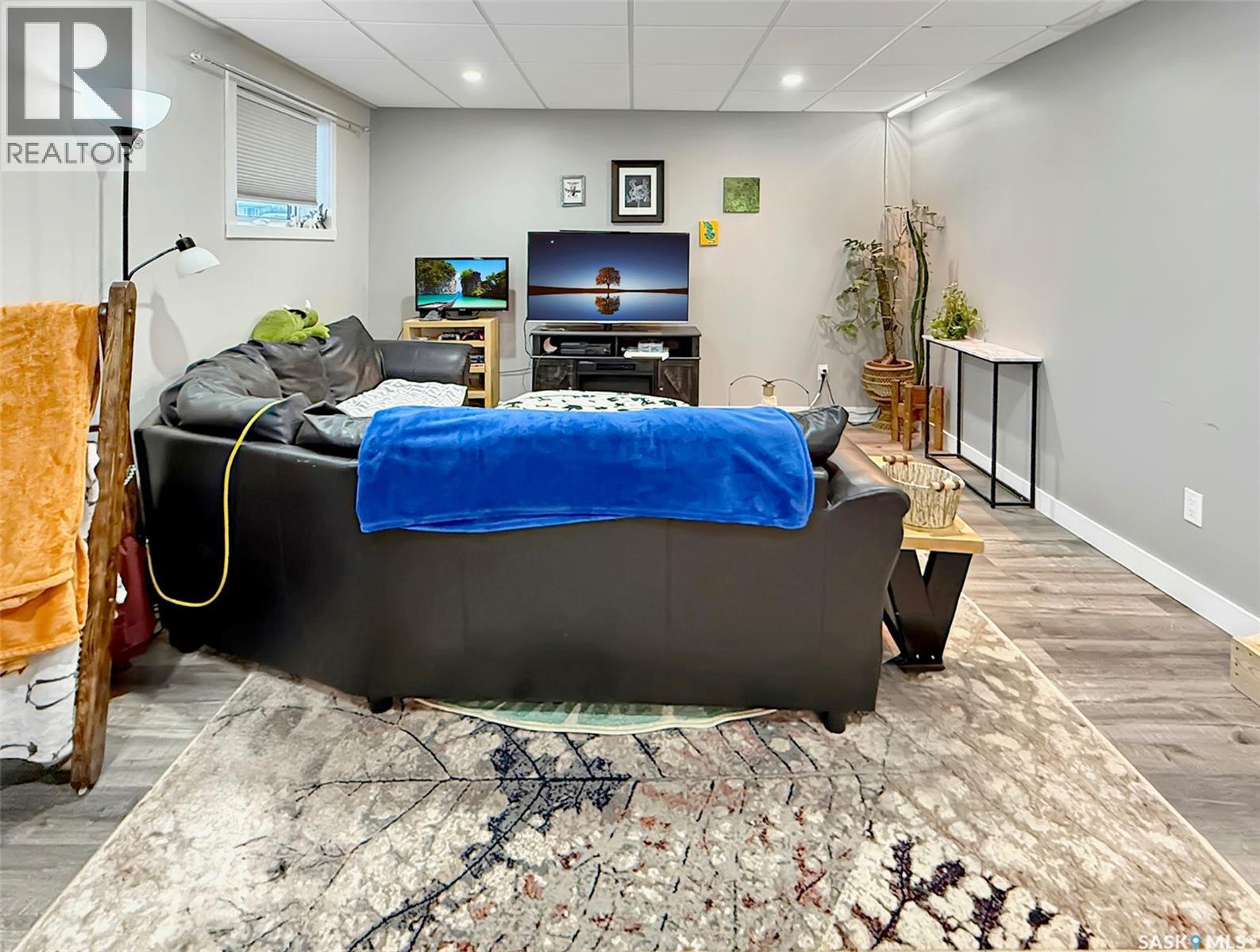 226 4th Avenue Se, Swift Current, Saskatchewan  S9H 3L5 - Photo 6 - SK025835