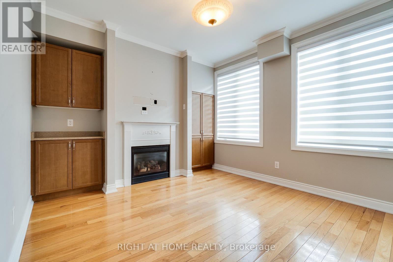 6 - 99 Brant Street, Oakville, Ontario  L6K 2Z5 - Photo 14 - W12646138