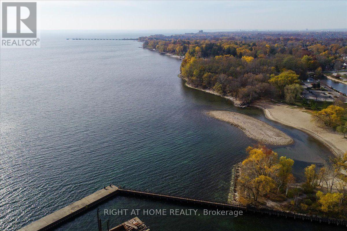 6 - 99 Brant Street, Oakville, Ontario  L6K 2Z5 - Photo 33 - W12646138