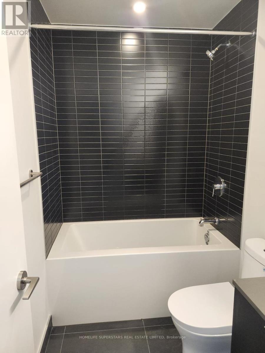 815 - 3009 Novar Road, Mississauga, Ontario  L5B 1H7 - Photo 5 - W12646142