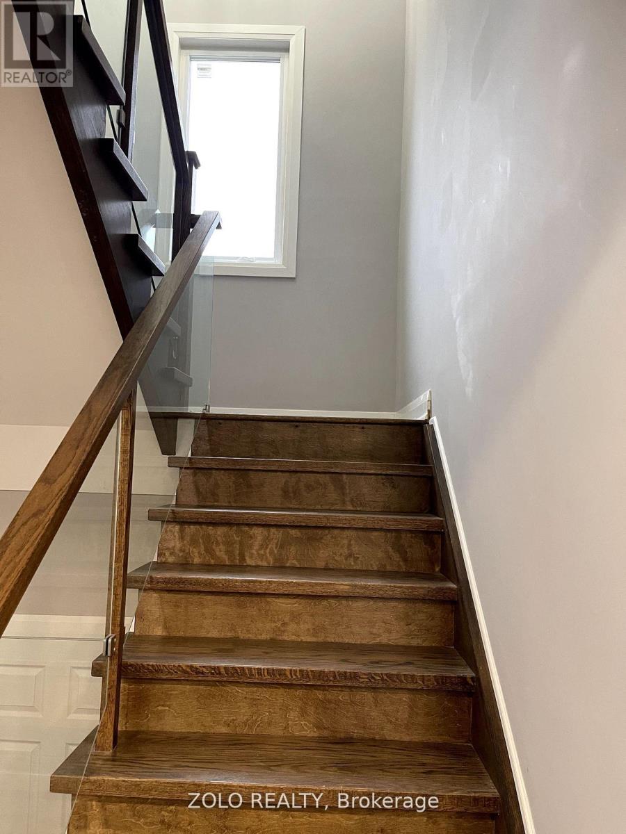 Main - 18 Paula Boulevard, Toronto, Ontario  M8W 4B6 - Photo 11 - W12646184