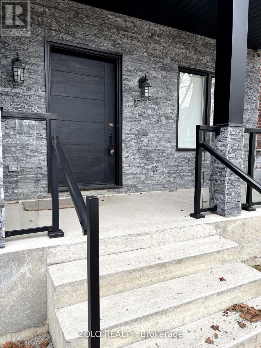 Main - 18 Paula Boulevard, Toronto, Ontario  M8W 4B6 - Photo 2 - W12646184