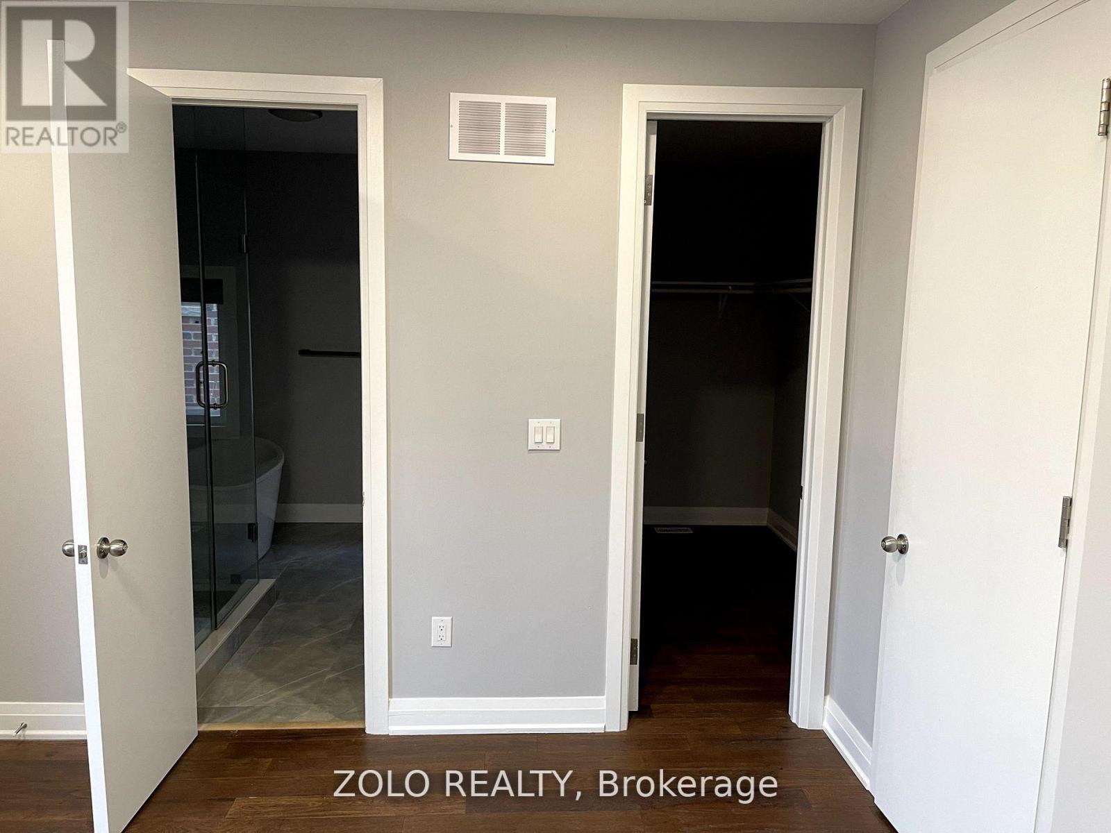 Main - 18 Paula Boulevard, Toronto, Ontario  M8W 4B6 - Photo 9 - W12646184