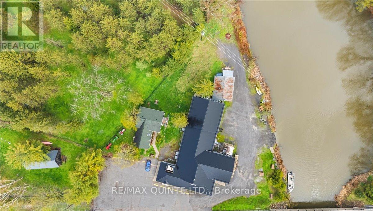 911-913 County Road 13, Prince Edward County (South Marysburg Ward), Ontario  K0K 2P0 - Photo 11 - X12136122