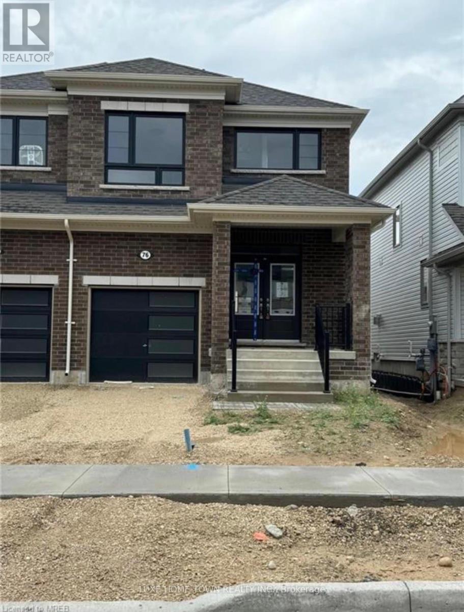 76 PREST WAY, centre wellington (fergus), Ontario