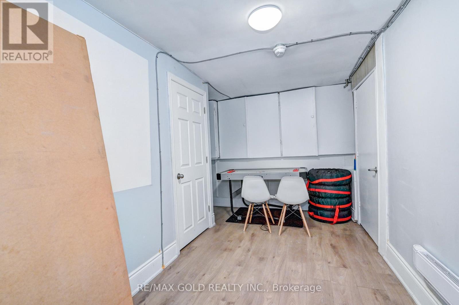 15 Ainslie Street N, Cambridge, Ontario  N1R 3J3 - Photo 17 - X12646154