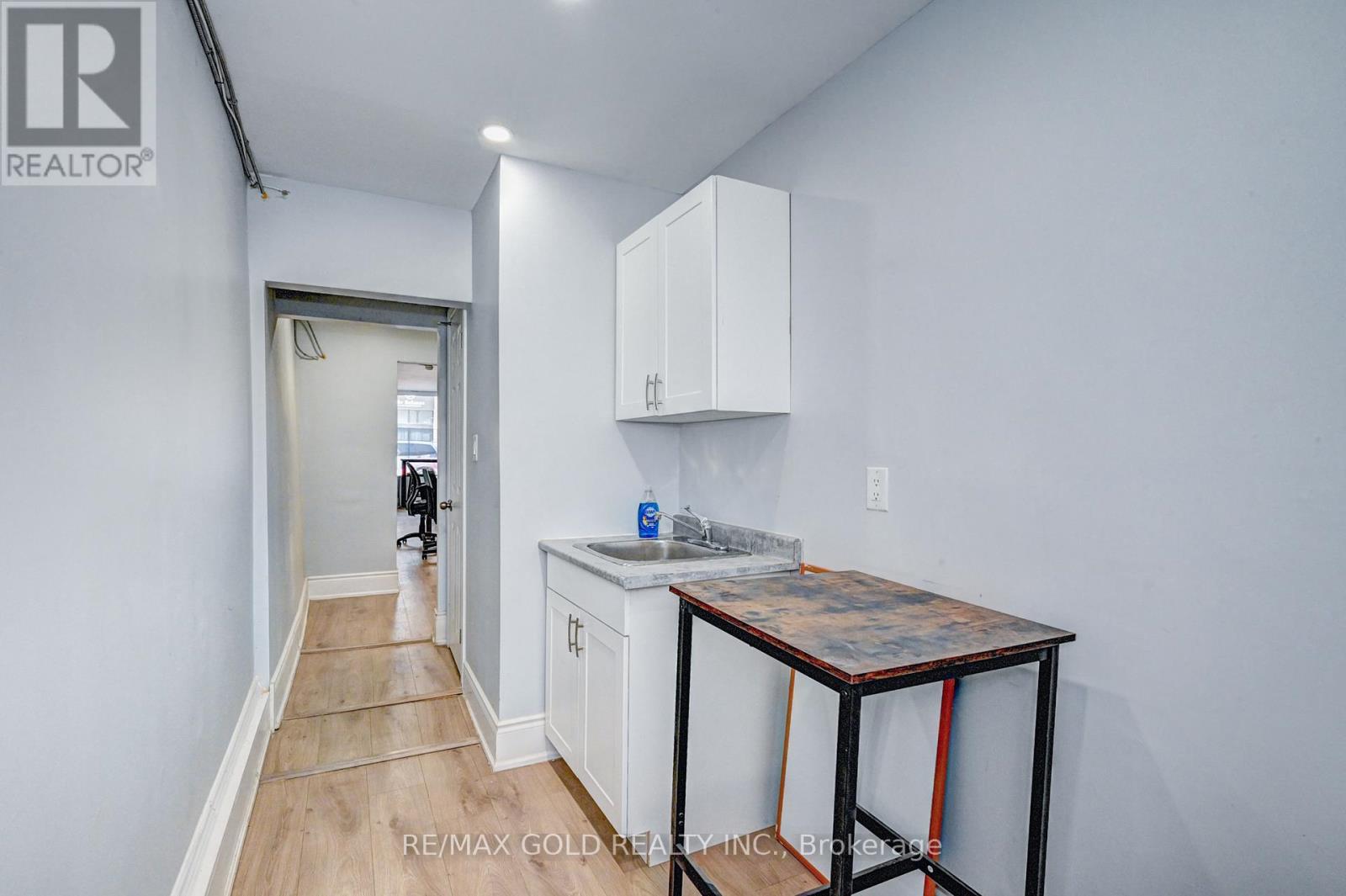 15 Ainslie Street N, Cambridge, Ontario  N1R 3J3 - Photo 19 - X12646154