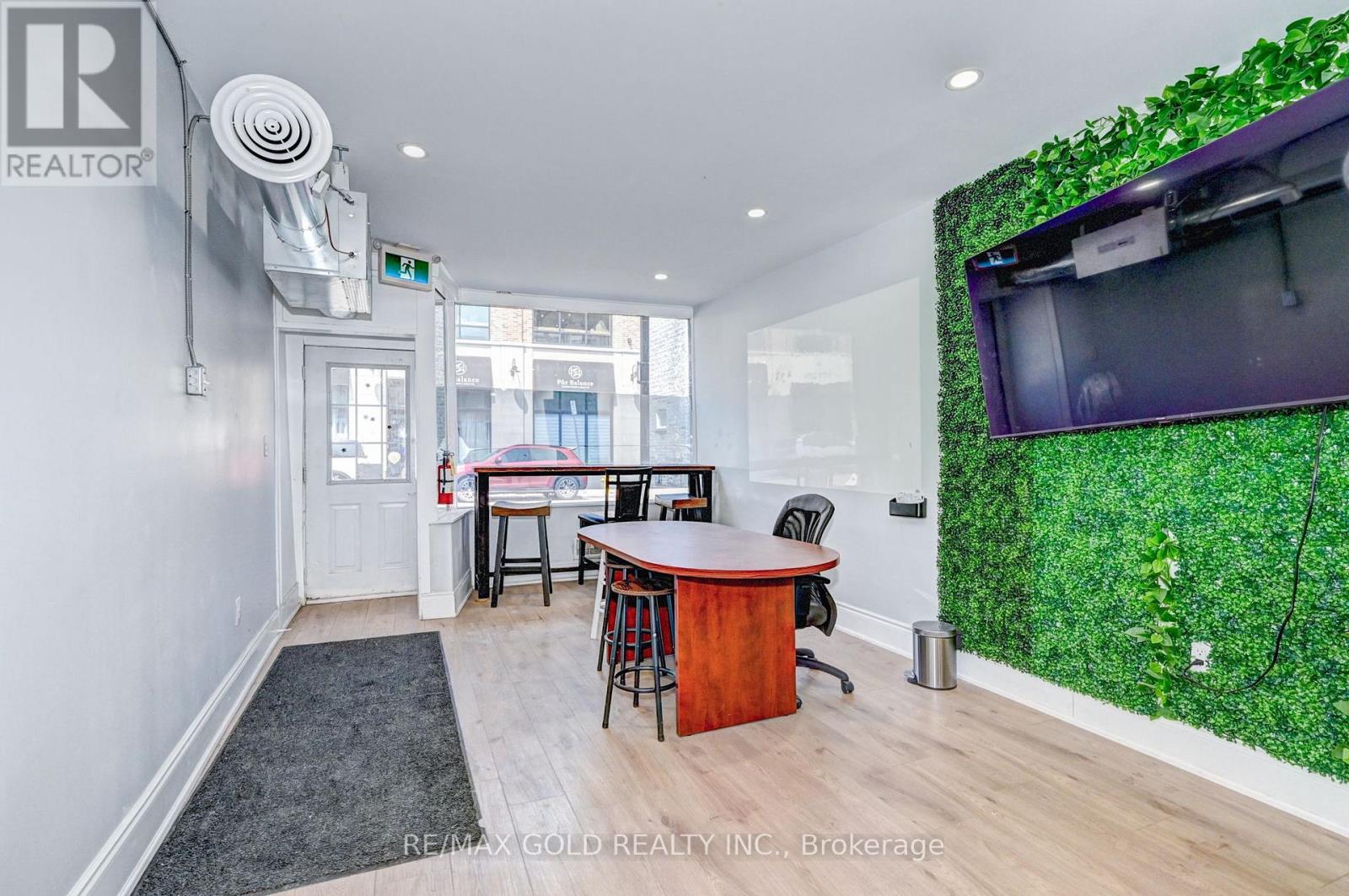 15 Ainslie Street N, Cambridge, Ontario  N1R 3J3 - Photo 23 - X12646154