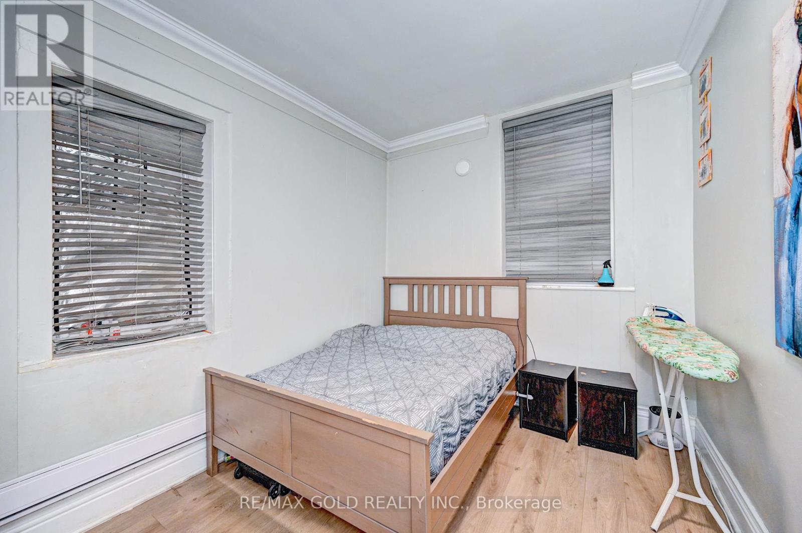 15 Ainslie Street N, Cambridge, Ontario  N1R 3J3 - Photo 49 - X12646154