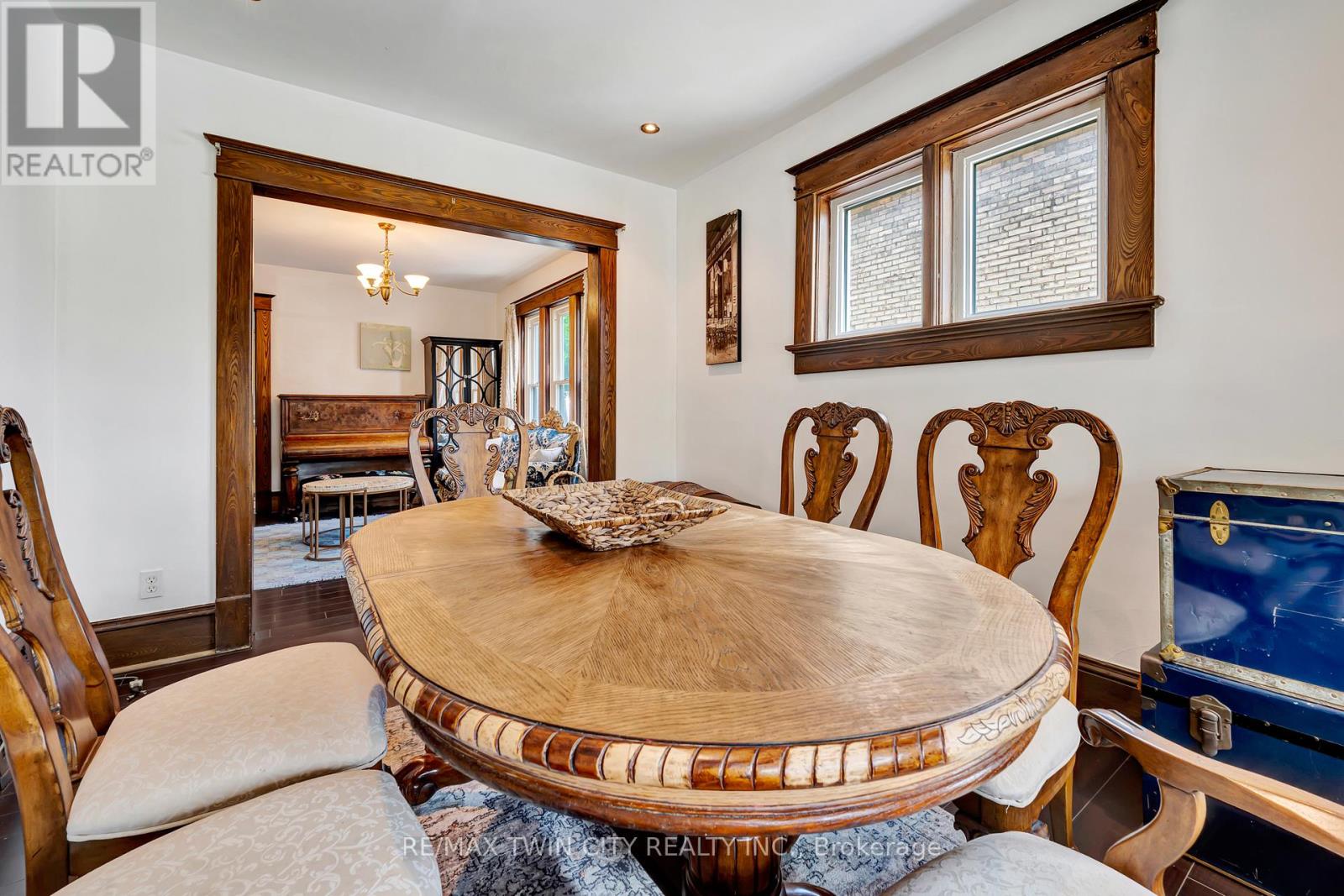 42 Shanley Street, Waterloo, Ontario  N2H 4N9 - Photo 12 - X12646200