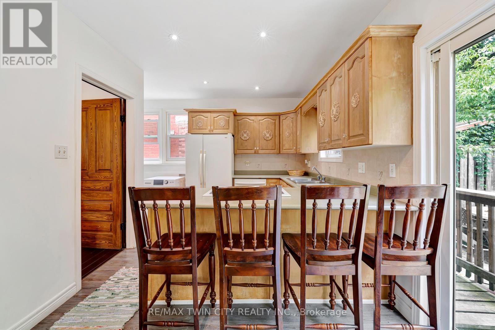 42 Shanley Street, Waterloo, Ontario  N2H 4N9 - Photo 14 - X12646200