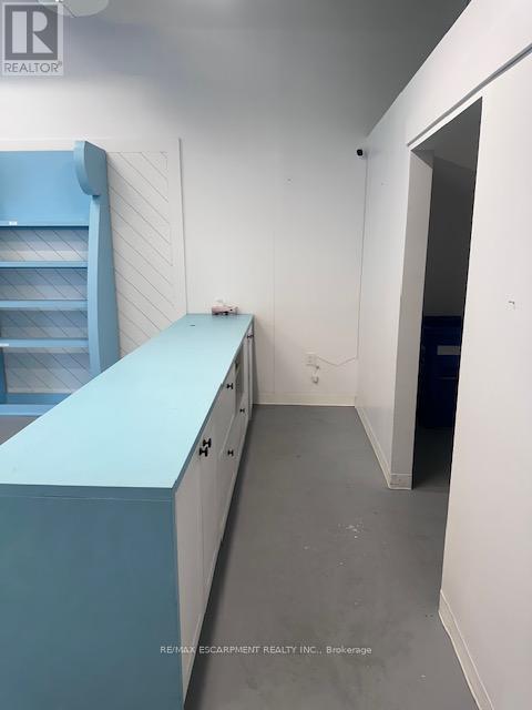 108 - 2060 Lakeshore Road, Burlington, Ontario  L7R 0G2 - Photo 6 - W12601992