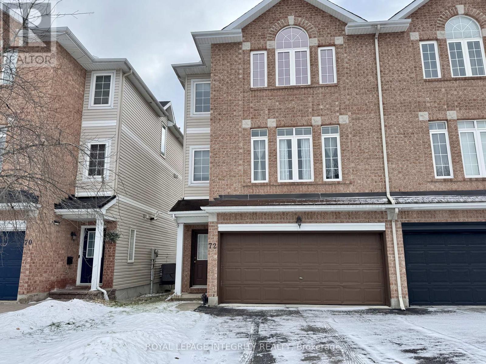 72 CASTLE GLEN CRESCENT E, Ottawa, Ontario
