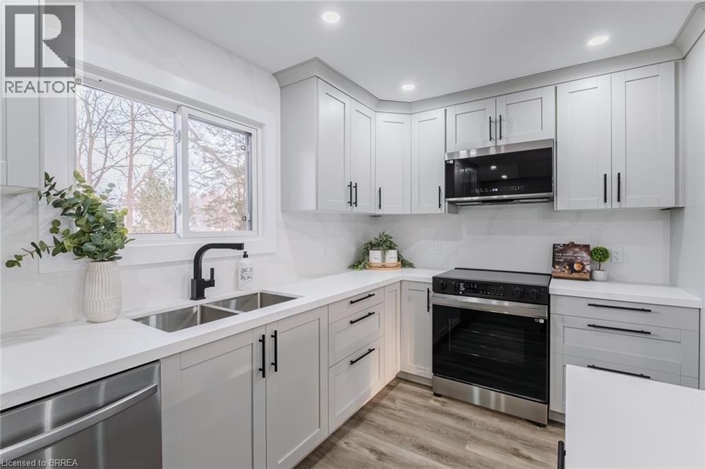 234 Grand Street, Brantford, Ontario  N3R 4C4 - Photo 17 - 40794507