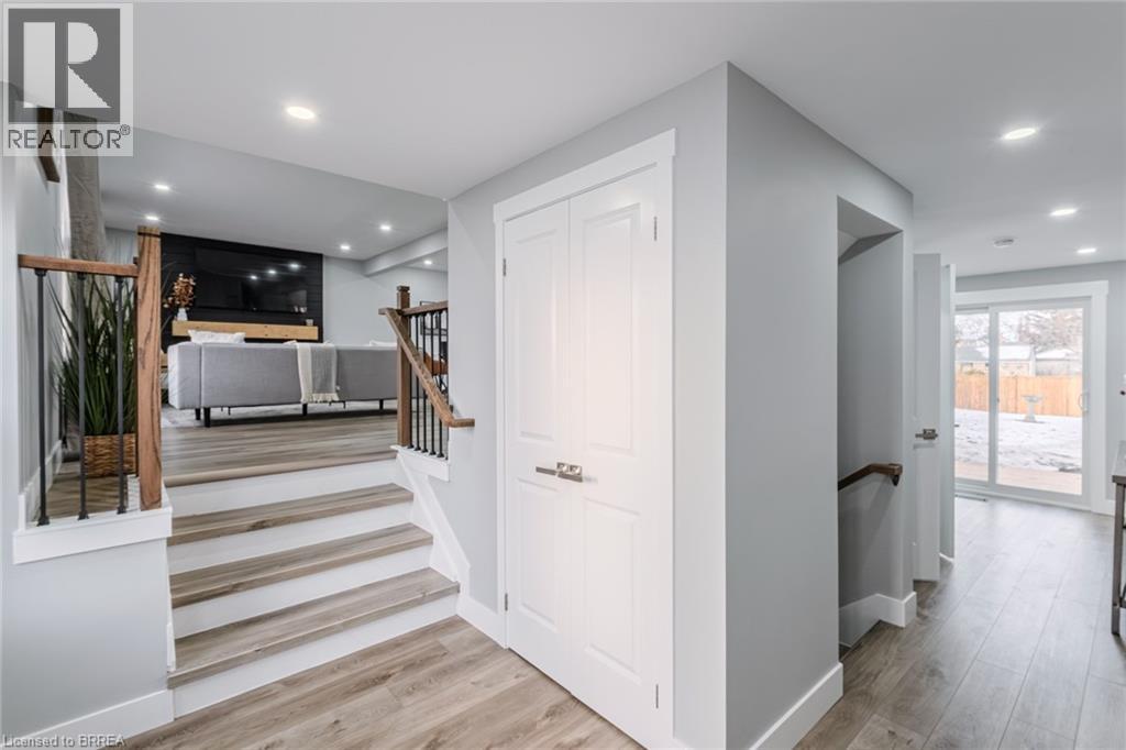 234 Grand Street, Brantford, Ontario  N3R 4C4 - Photo 3 - 40794507