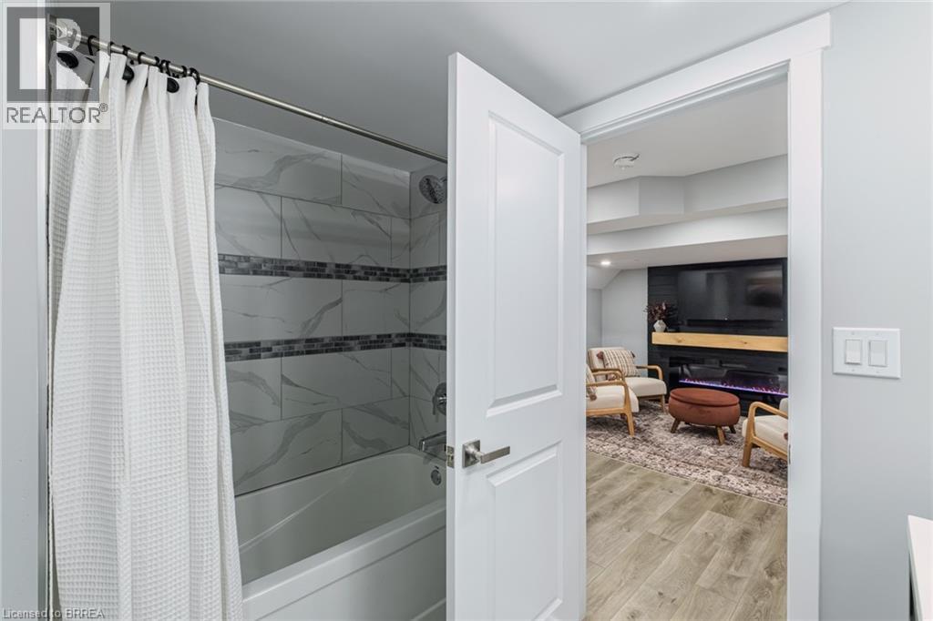 234 Grand Street, Brantford, Ontario  N3R 4C4 - Photo 31 - 40794507