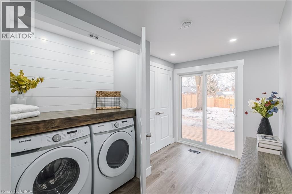 234 Grand Street, Brantford, Ontario  N3R 4C4 - Photo 4 - 40794507